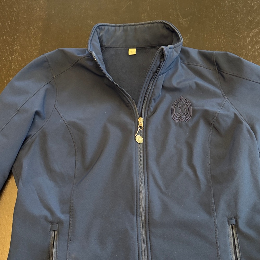 Women’s Disneyland Club 33 Lightweight Fleece-Lined Zip Up Jacket Size L - Picture 6 of 12